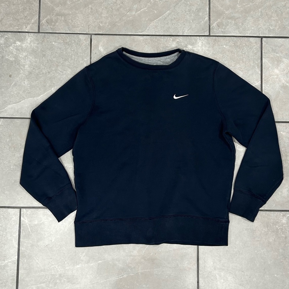2000s nike navy crewneck